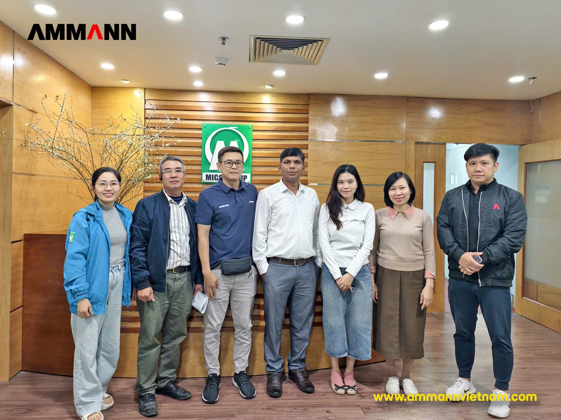 Chuyên gia AMMANN Training thiết bị thi công xây dựng tại Văn phòng MICO GROUP - ảnh 3