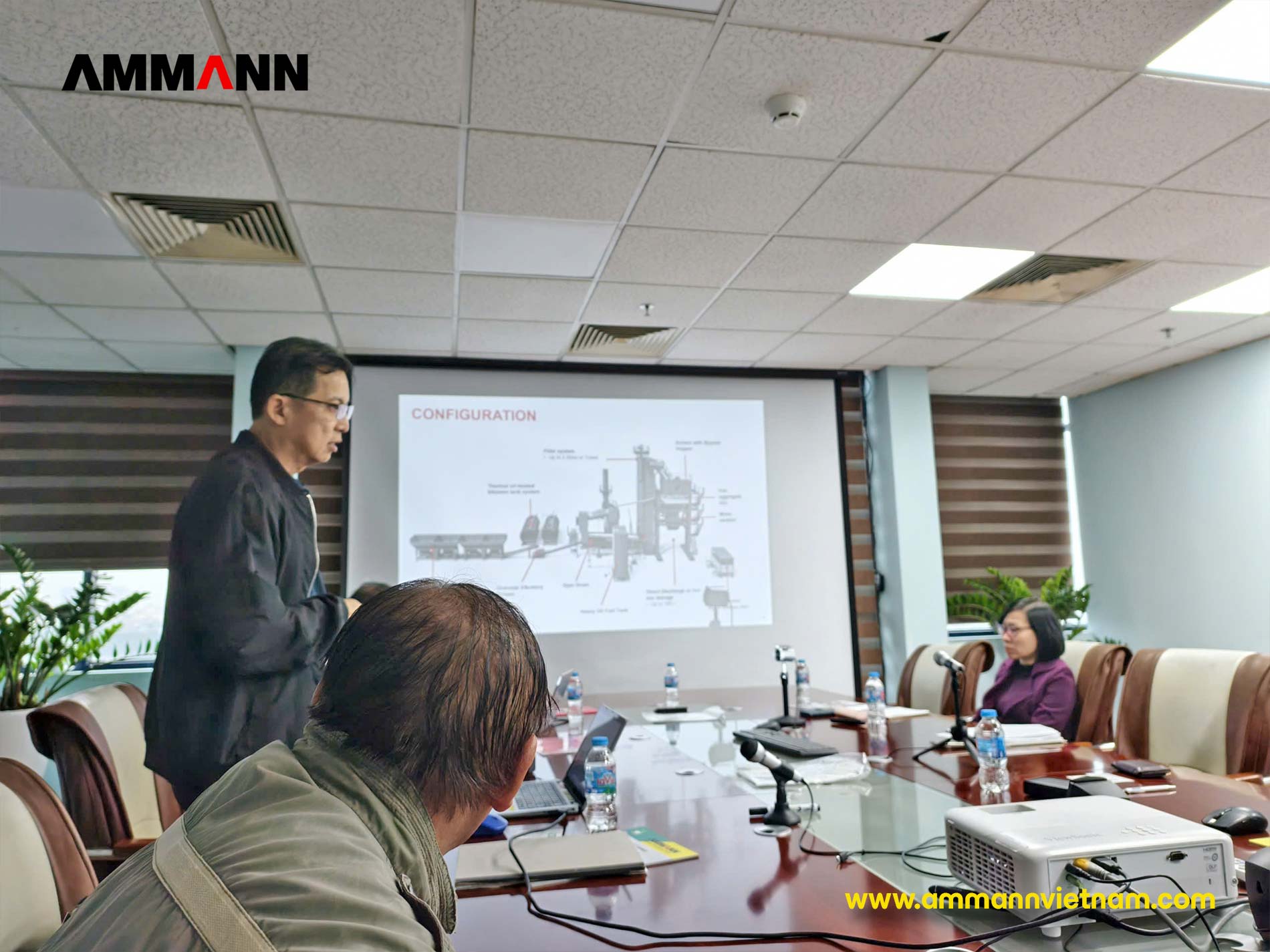 Chuyên gia AMMANN Training thiết bị thi công xây dựng tại Văn phòng MICO GROUP