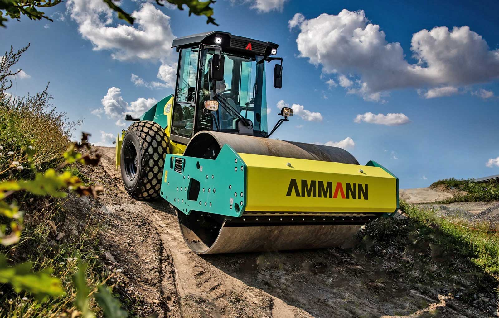 Xe lu rung một trống Ammann ASC 130 PD 13 tấn