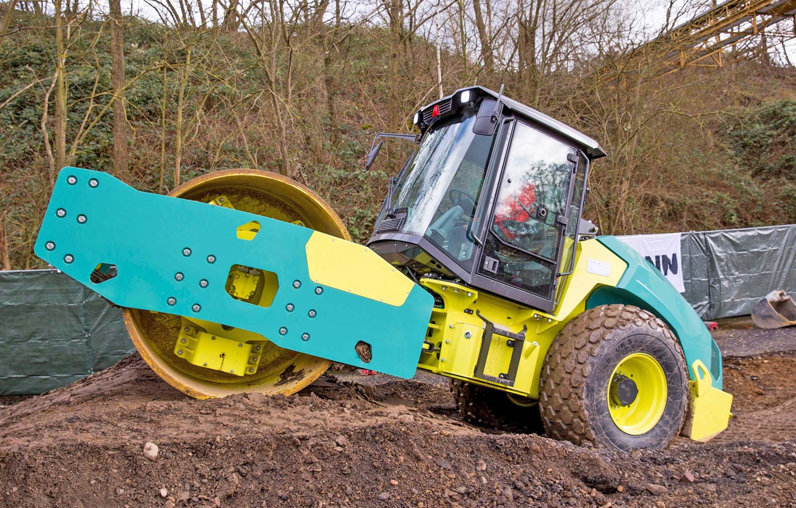 Xe lu rung một trống Ammann ARS 200 20 tấn