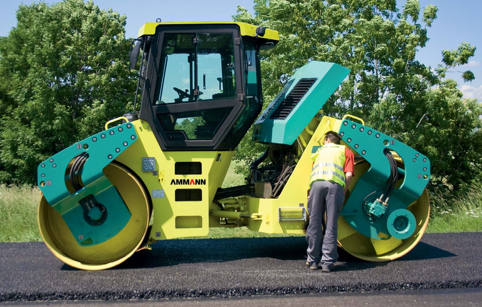 Xe lu 2 bánh thép Ammann AV 70 X | Thụy Sỹ