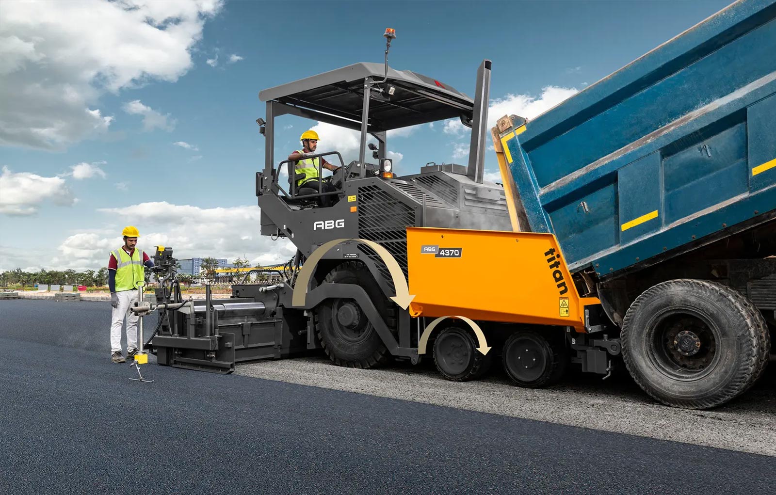 Máy rải nhựa đường bánh lốp Ammann ABG 4370