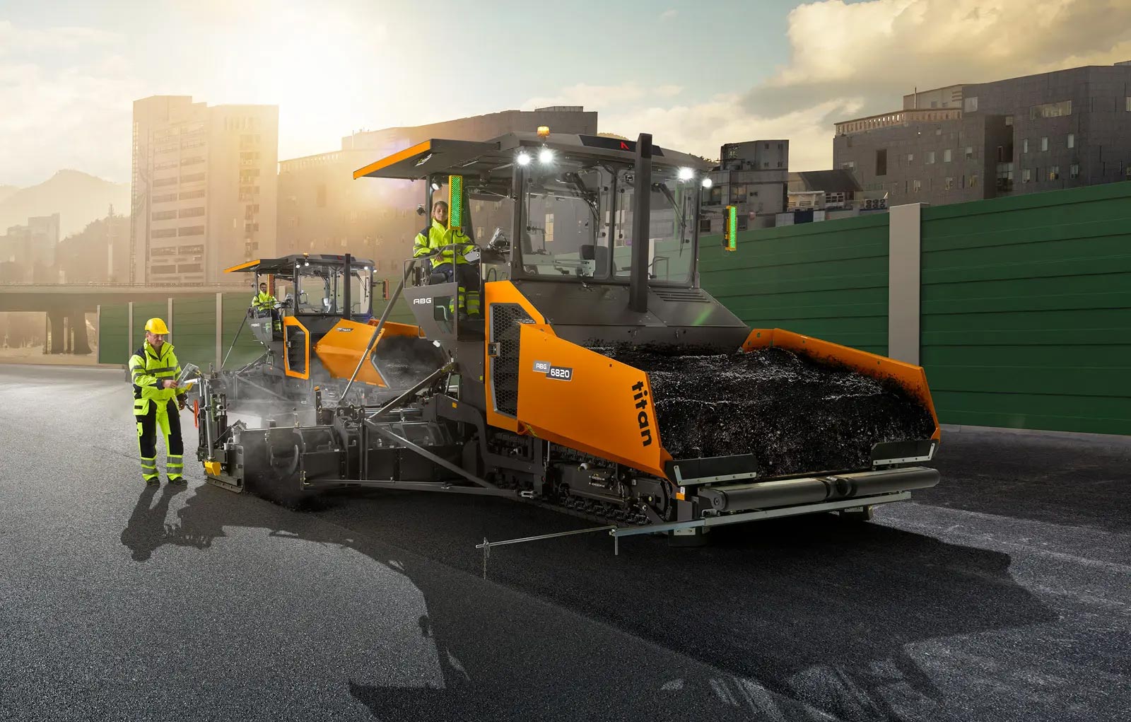 Máy rải nhựa đường bánh xích Ammann ABG 6820