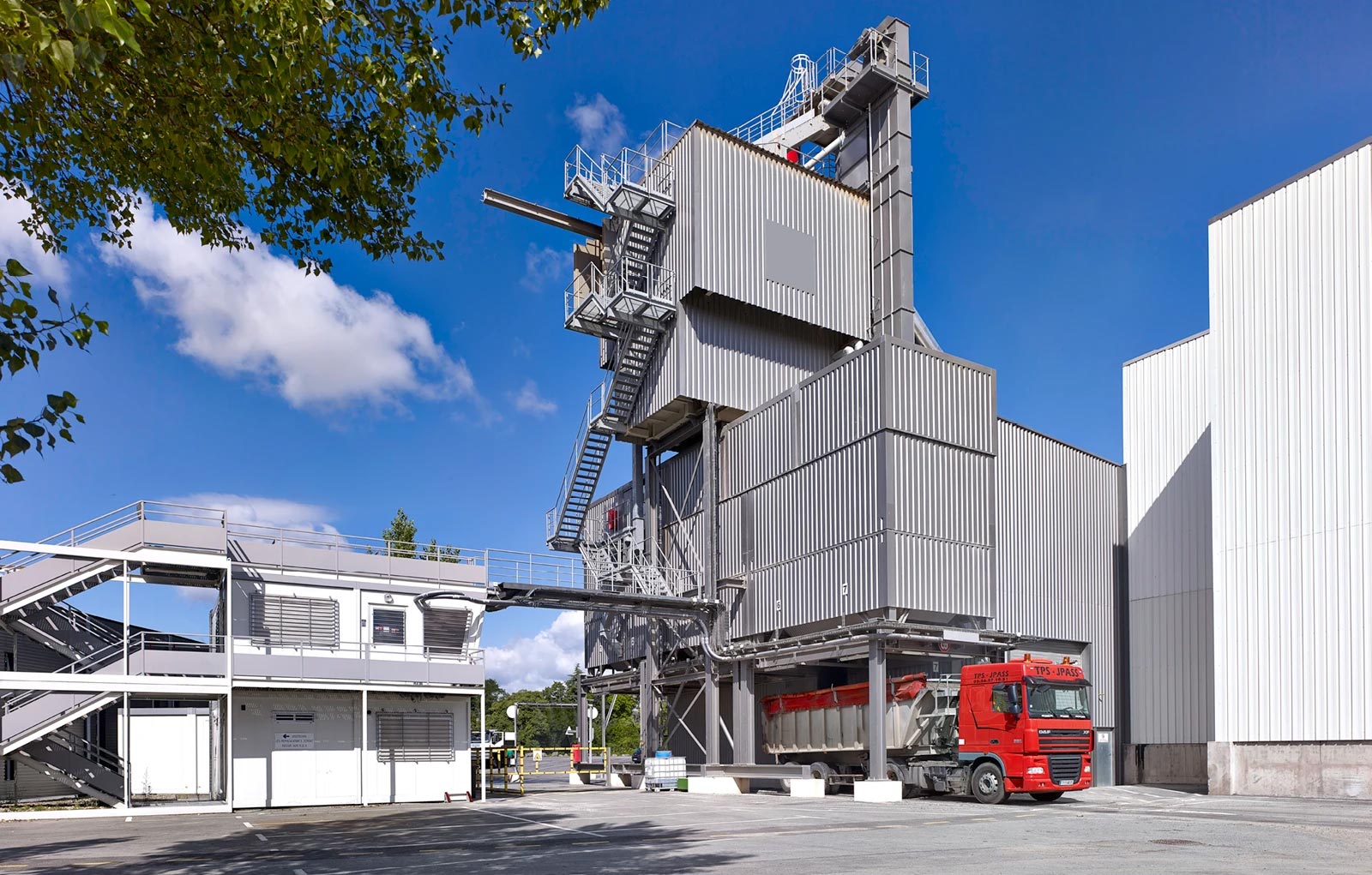 Trạm trộn nhựa đường theo mẻ Ammann ABP UNIVERSAL